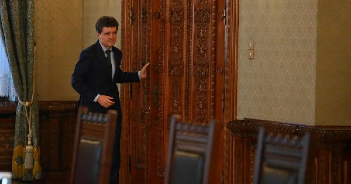 AUR, replică pentru Nicușor Dan: Constituția nu-ți permite să alegi partidele majorității