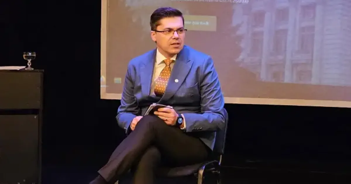 Kelemen Hunor: Guvernul să-și asume răspunderea pe Legea salarizării 2 Kelemen Hunor: Guvernul să-și asume răspunderea pe Legea salarizării