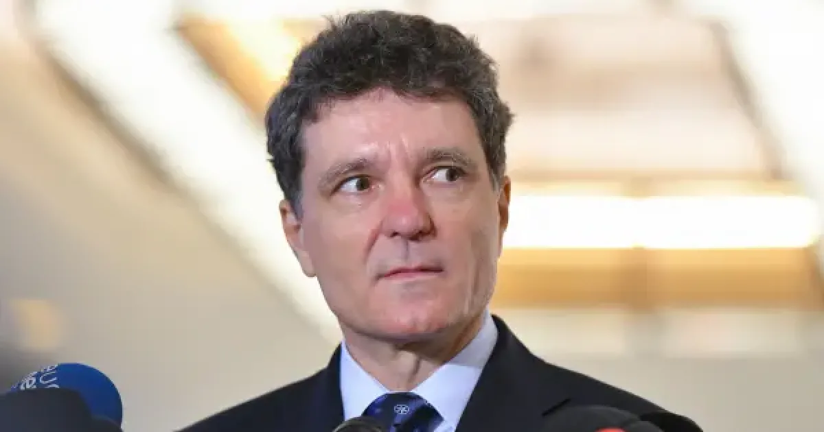 Rogobete amenință medicii care pleacă la privat că vor fi dați afară